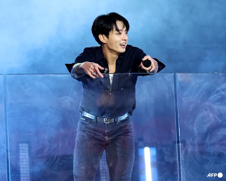 Jungkook of BTS speaks candidly about idol life in now-deleted livestream