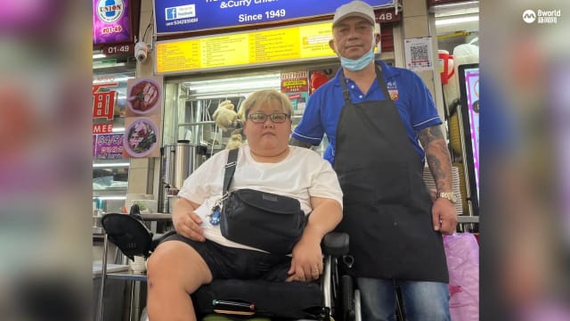 获哥哥支持开鸡饭摊 体障摊主冀鼓励残友就业