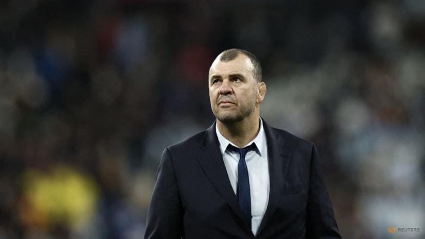 Leicester coach Cheika banned for disrespecting doctor in first match
