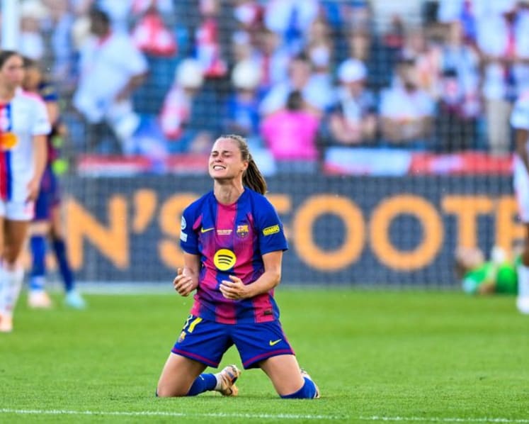 Pajor finally gets her winner's medal as Barca claim women's Champions League