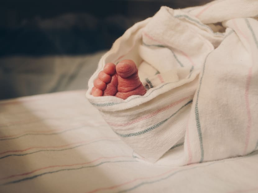 US couple sues IVF clinic over baby mix-up