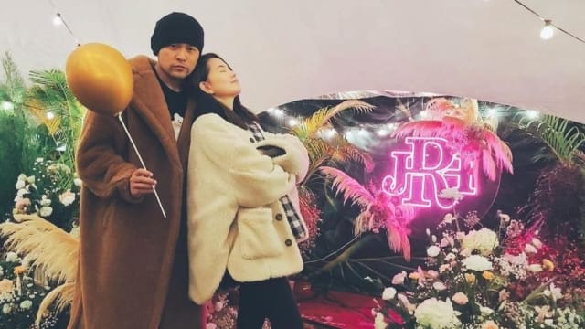 幸运看到粉红色极光和流星　周杰伦：不写首歌有点说不过去吧？