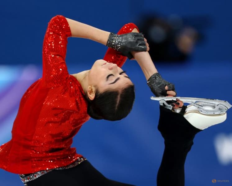 Figure skating-Russian teen Petrosian dazzles in Olympic figure skating debut