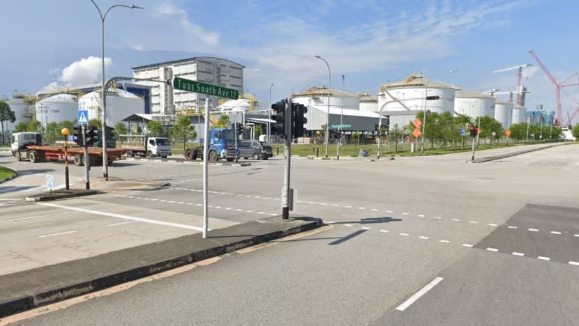 Penumpang lori maut akibat nahas di Tuas; pemandu diberkas