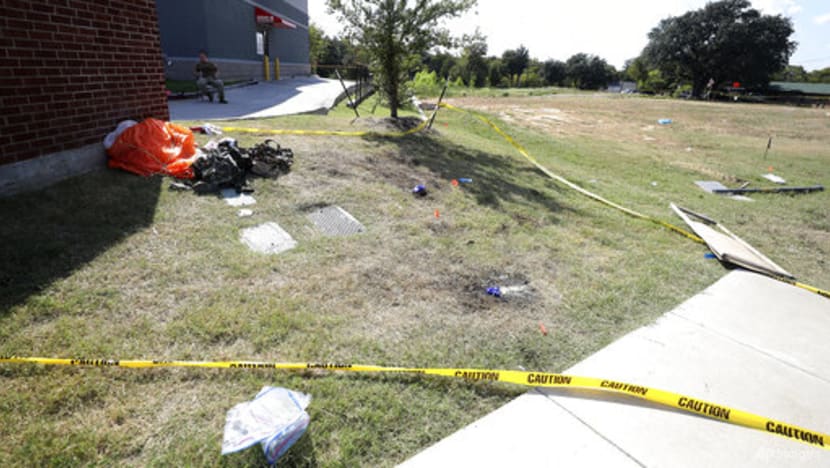 Military training jet crashes in Texas, injuring both pilots