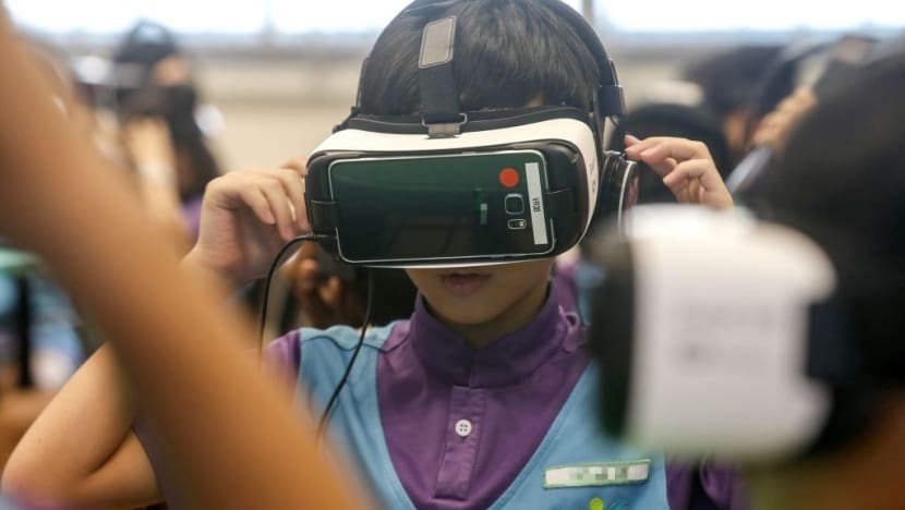 M1 partners Huawei in 5G trial to stream live virtual reality content
