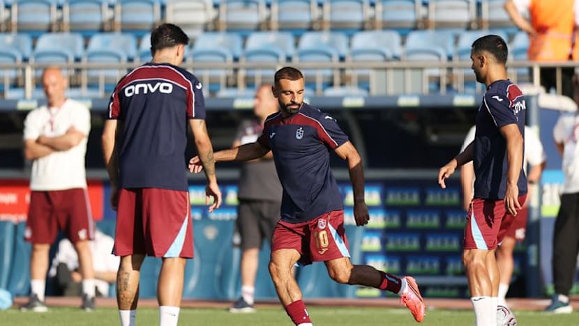 Salah scores twice as Trabzonspor beat Basaksehir 2-1