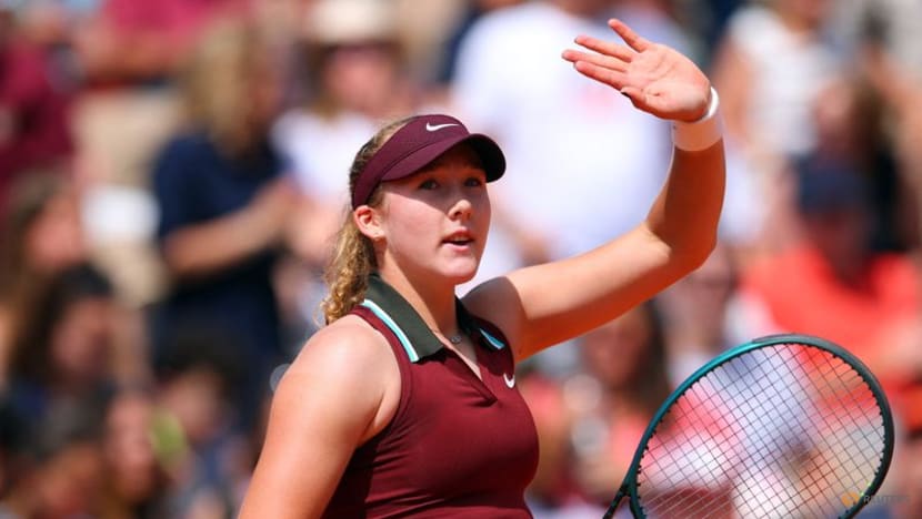 Sinner sends Gasquet into retirement, Djokovic marches on