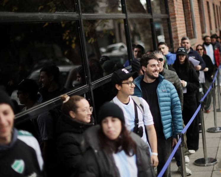Analysis: Pricey World Cup keeps fans away, hits US hotels, airlines