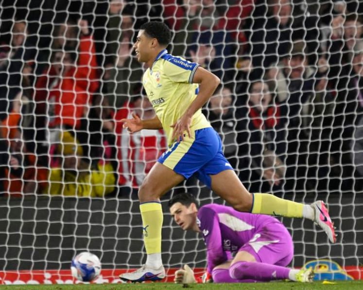 Southampton's Charles nets late winner to stun Arsenal 2-1 in FA Cup