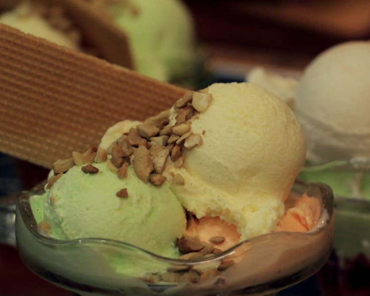 Sri Lankan ice-cream parlour gains fame after surviving brutal conflict