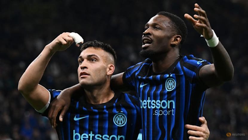 Thuram and Martinez star as Inter dismantle Roma 5-2