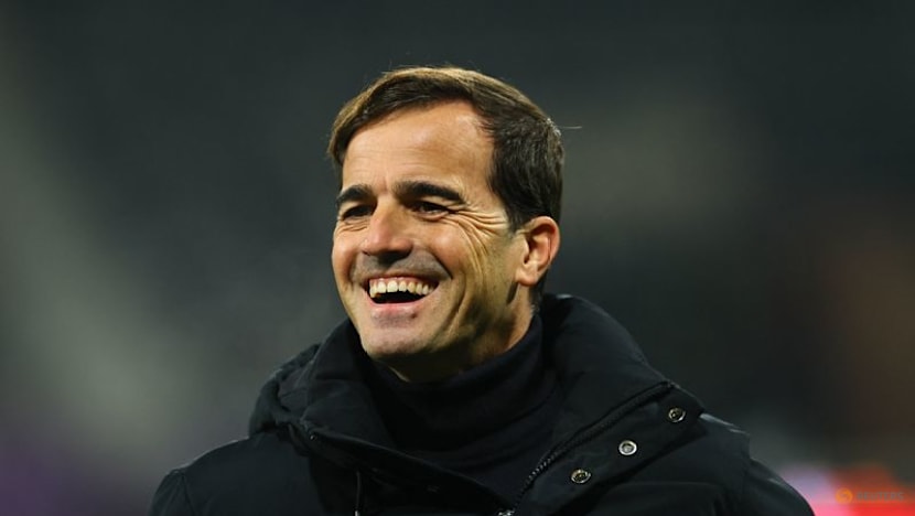 Spain's Novell replaces Hjulmand as Bayer Leverkusen coach