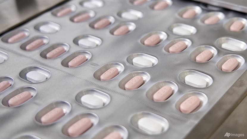 What we know about Pfizer's Paxlovid, the first COVID-19 oral medicine approved for use in Singapore What we know about Pfizer's Paxlovid, the first COVID-19 oral medicine approved for use in Singapore