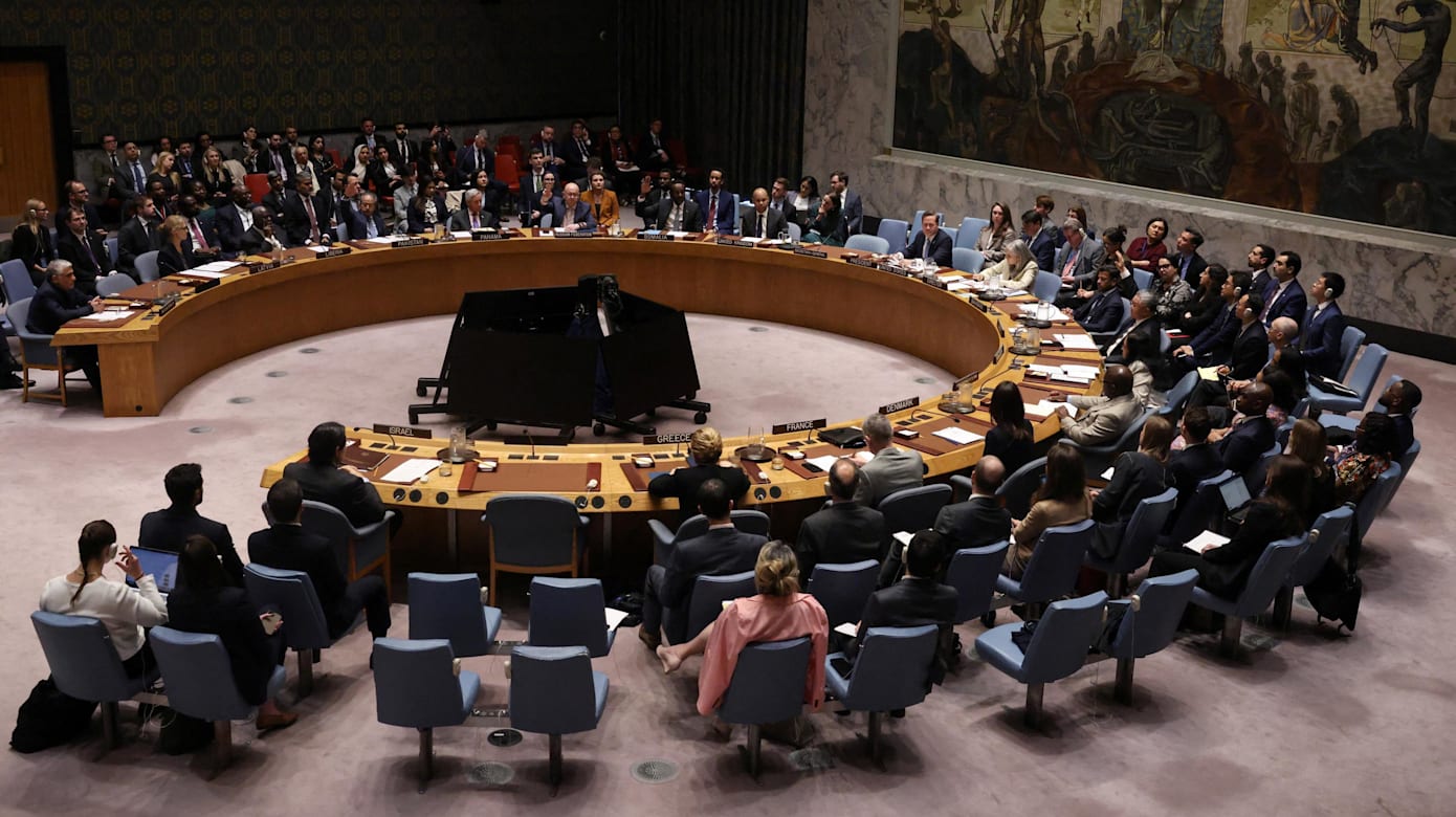 安理会通过决议 吁伊朗停止打海湾国家