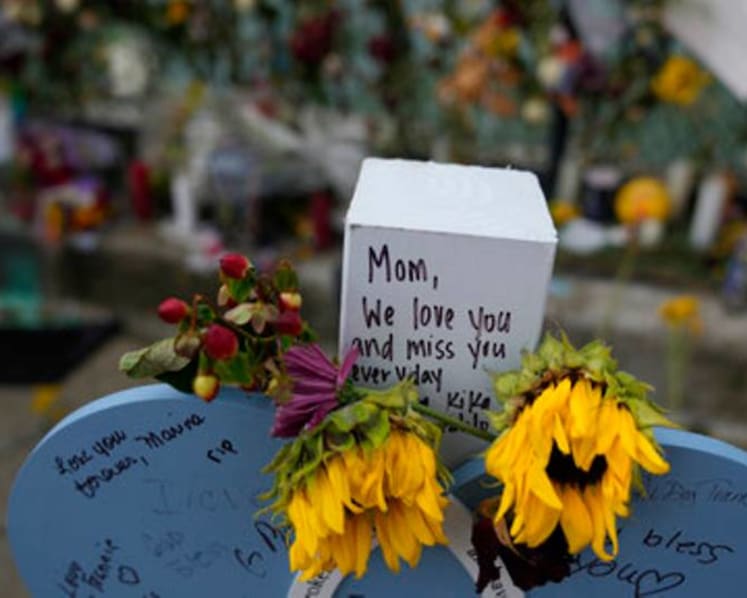 Death toll at Florida condominium collapse site climbs to 94 