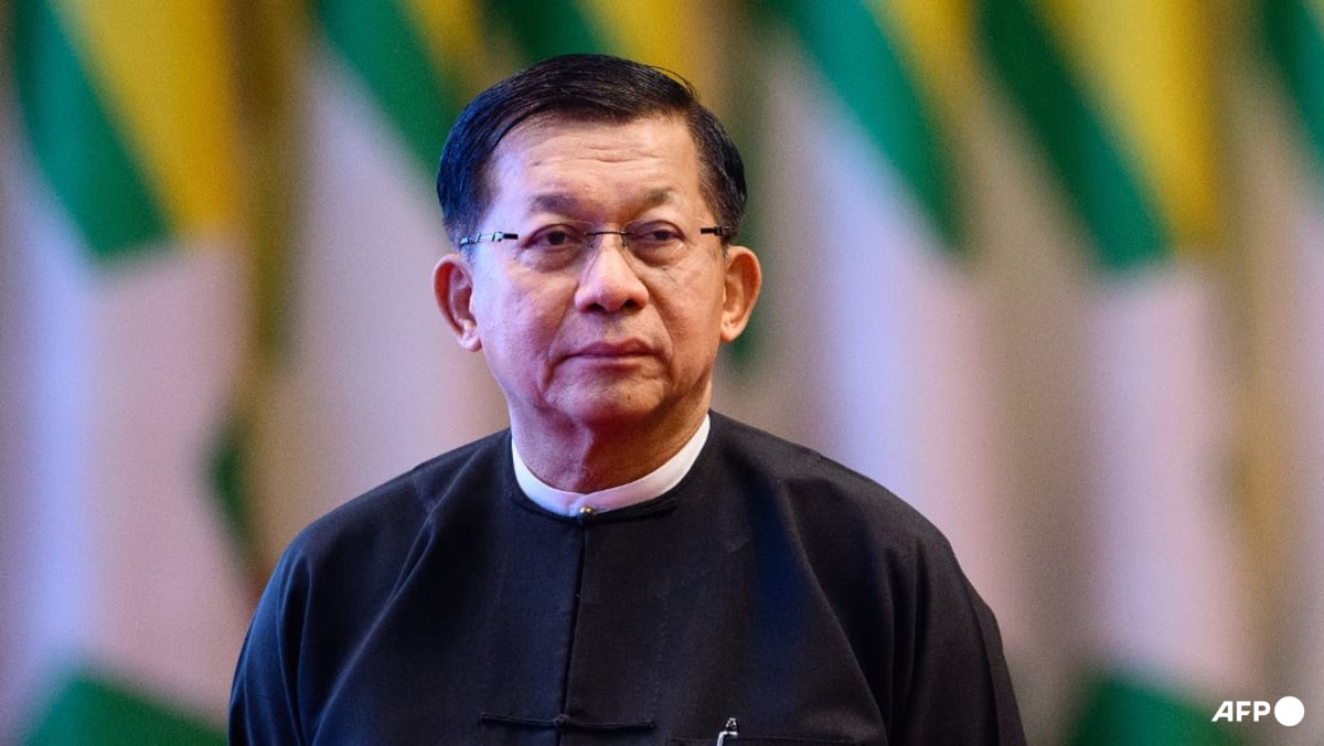 Myanmar lawmakers put junta chief on path to presidency