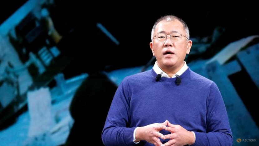 Hyundai Motor Group Chair Chung heads to US to back South Korea trade talks - Yonhap