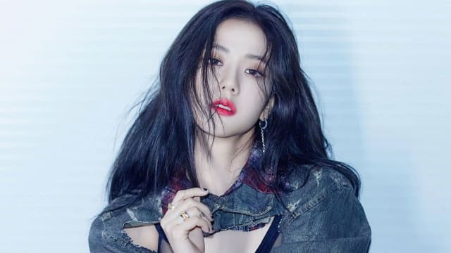传BLACKPINK Jisoo将成为Taylor Swift、Ariana Grande师妹，Solo 专辑指日可待？