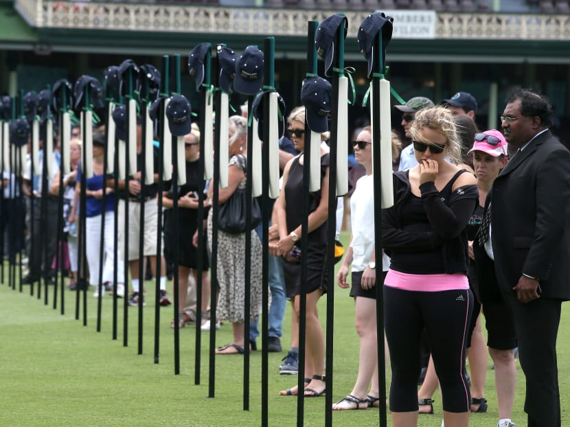 Thousands gather in hometown for Phillip Hughes funeral