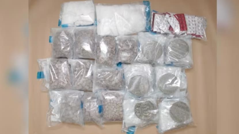 4.7kg heroin antara dadah dirampas dari kereta di Pusat Pemeriksaan Woodlands