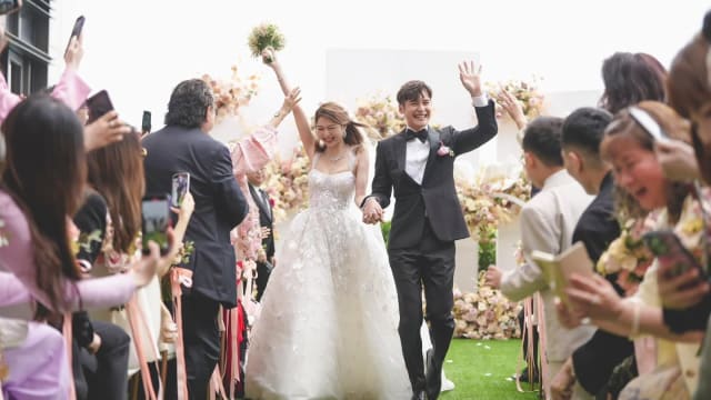 喜曝婚后做人计划　陈家乐、连诗雅要生一个足球队！