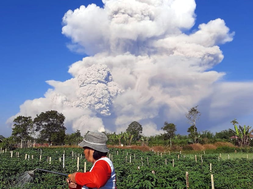 The volcano on Sumatra island started blasting debris early in the morning, according to a local geological agency, which recorded 13 bursts. The volcano on Sumatra island started blasting debris early in the morning, according to a local geological agency, which recorded 13 bursts.
