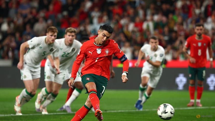 Last-gasp Neves winner keeps Portugal on track for World Cup