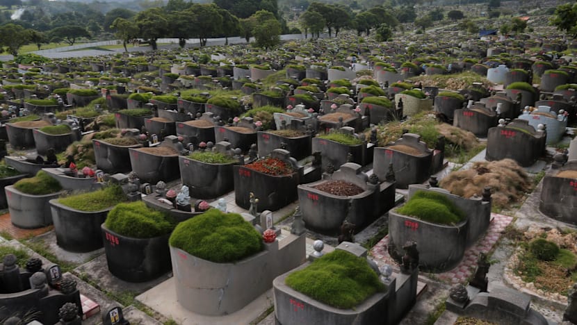 80,500 Choa Chu Kang graves to make way for Tengah Air Base expansion