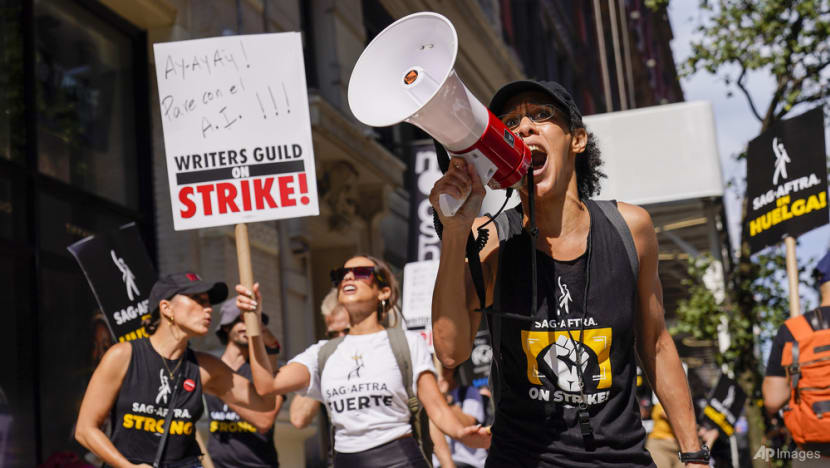 ‘Money is not trickling down from rich to poor’: Wealth inequality could sway US voters ‘Money is not trickling down from rich to poor’: Wealth inequality could sway US voters