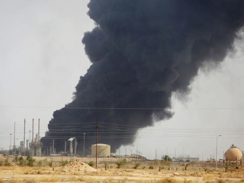 ISIS Inc: How oil fuels the jihadi terrorists ISIS Inc: How oil fuels the jihadi terrorists
