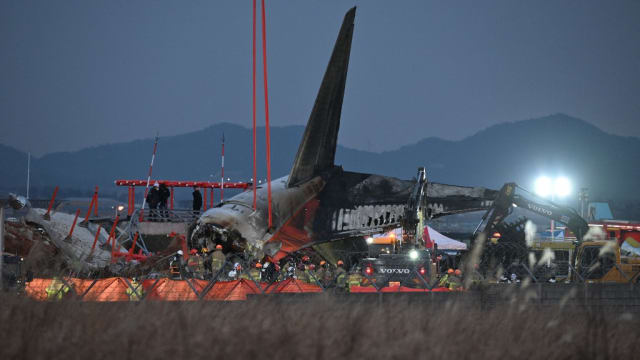韩国境内历来最严重空难 消防厅：179人证实全罹难 