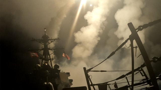 美军对胡塞武装展开军事行动 至少24人丧命