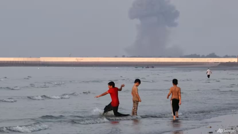 Perang Amerika, Israel dan Iran: Amerika lancarkan serangan terbaharu selepas Iran isytiharkan penutupan Selat Hormuz