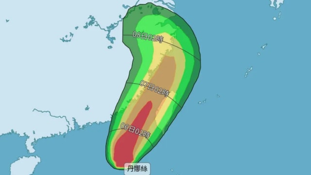 台风丹娜丝来袭 台湾多地周日停班停课