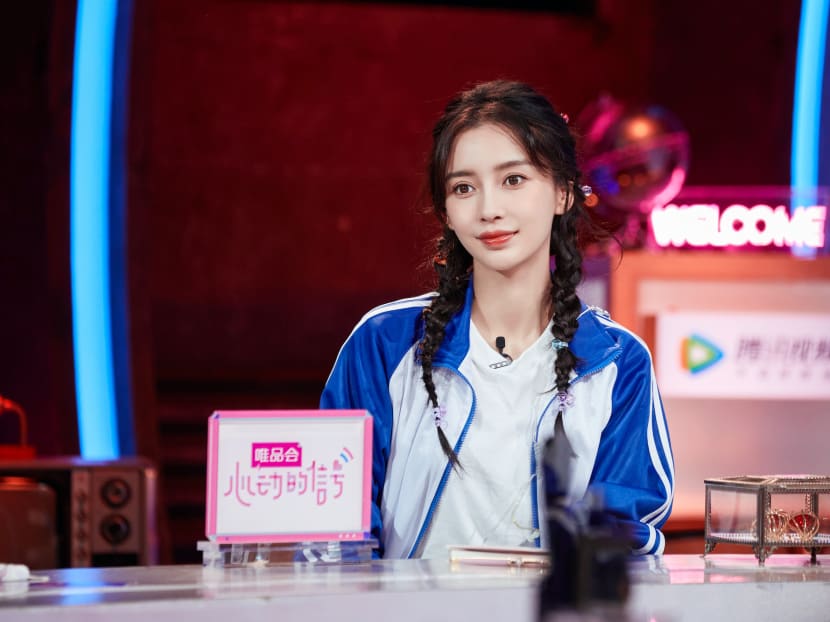 Chinese singers Victoria Song and Cheng Xiao also came under fire for their respective donations of S$63,000 and S$21,100.