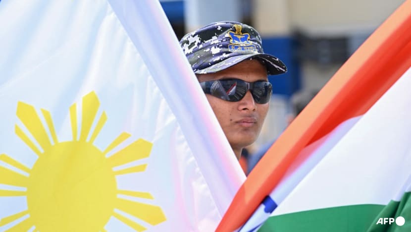 Philippine, Indian navies begin first joint South China Sea patrols