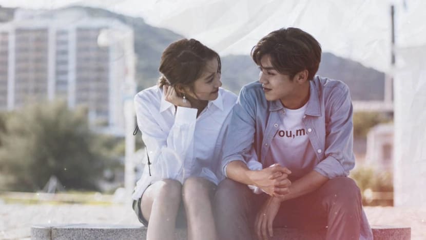 Luhan, Guan Xiao Tong’s relationship going strong Luhan, Guan Xiao Tong’s relationship going strong
