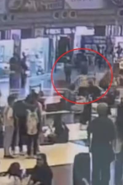 台湾男子无故攻击三岁女童 踢倒后多次踩踏背部