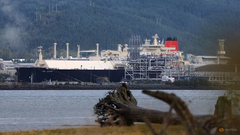 Exclusive-Shell, Mitsubishi exploring sale options for their stakes in LNG Canada, sources say