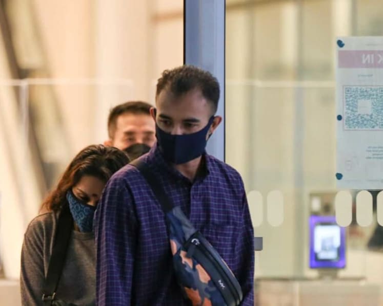 Man jailed for letting unvaccinated person use his TraceTogether app to enter Sentosa bar