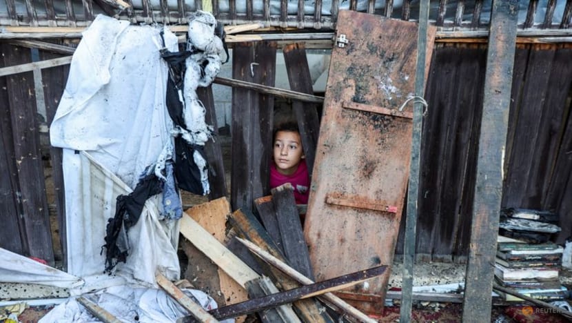 Israeli forces kill 22 people in Gaza, force new displacement in the north Israeli forces kill 22 people in Gaza, force new displacement in the north