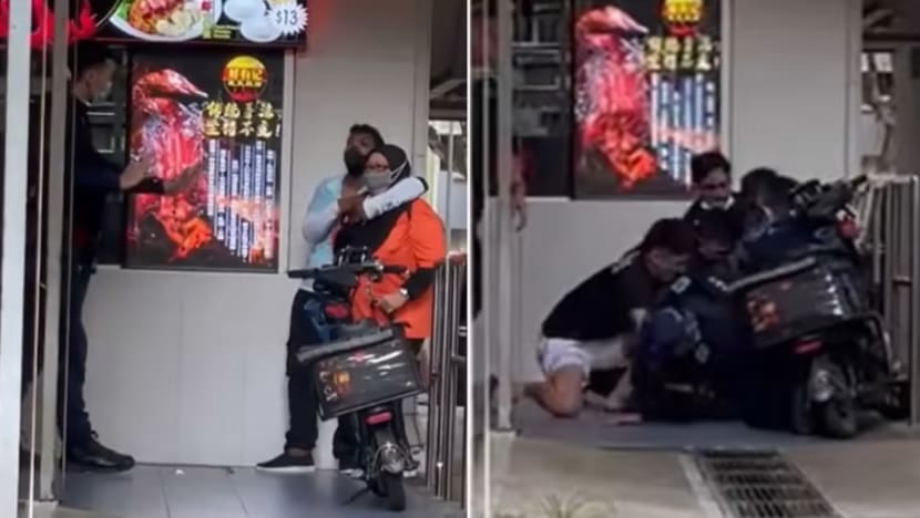 Lelaki ditangkap tahan & acu pisau pada leher wanita di Yishun Ring Road Lelaki ditangkap tahan & acu pisau pada leher wanita di Yishun Ring Road