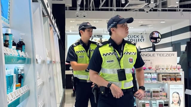 警方加强巡逻零售商店 以预防和遏制盗窃案件