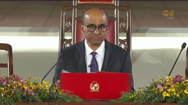 尚达曼总统在内阁宣誓仪式上致辞：我国历史掀开新篇章
