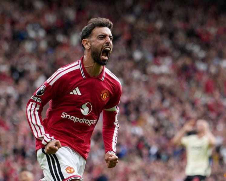 Assist king Fernandes turns from provider to predator in Man United romp