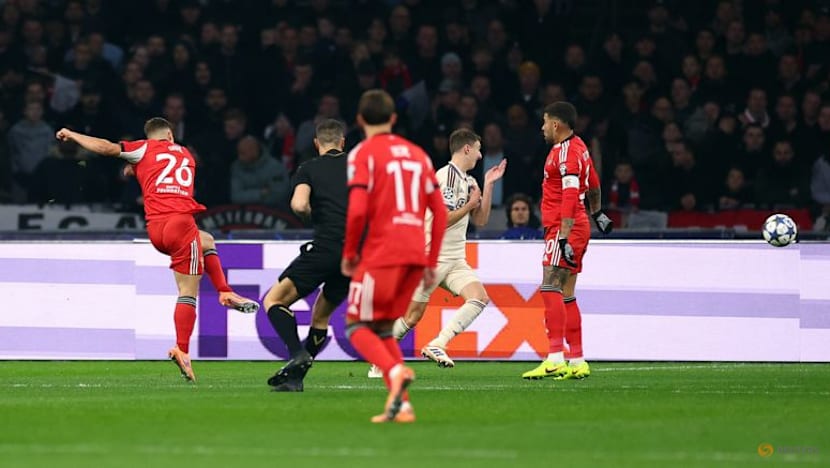 Benfica win first Champions League points but Ajax remain bottom
