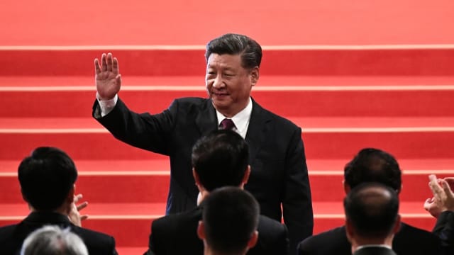 习近平启程前往约翰内斯堡 出席第十五届金砖国家领导人峰会