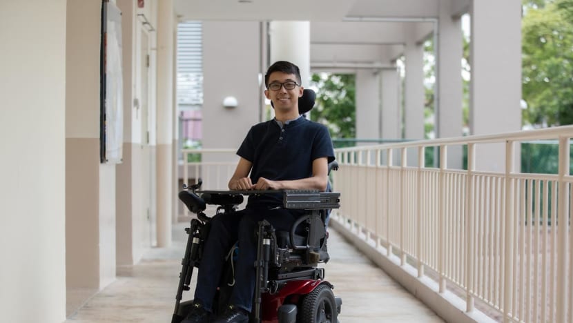 A diving mishap took away this 31-year-old teacher's ability to walk, but not his passion to help others
