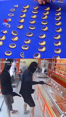 2 Chinese tourists arrested in Bangkok for gold shop robbery